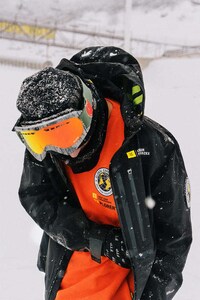 Snowboarding-Inspired Urbanwear Image 5