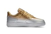 Entirely Metallic Gradient Sneakers Image 4