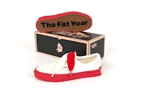 Chinese Holiday-Themed Canvas Shoes Image 3