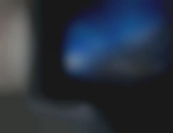 Android-Powered Short-Throw Projectors