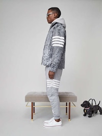 Expressive Ribbon-Adorned Menswear Image 2