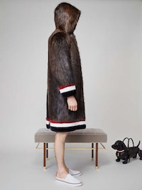 Expressive Ribbon-Adorned Menswear Image 7