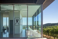 Glassy Wine Tasting Rooms Image 5