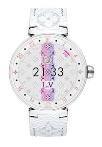 Travel-Centric Luxe Watches Image 2