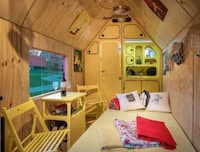 Magenta Compact Living Spaces Image 2