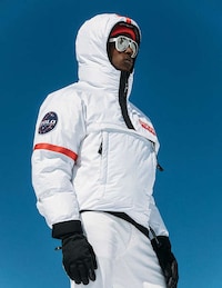 Heat-Controlling Tech Jackets Image 2