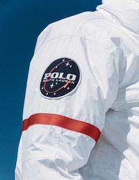 Heat-Controlling Tech Jackets Image 3