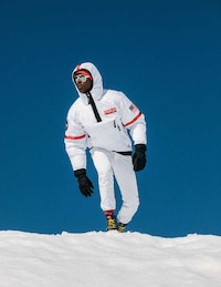 Heat-Controlling Tech Jackets Image 5
