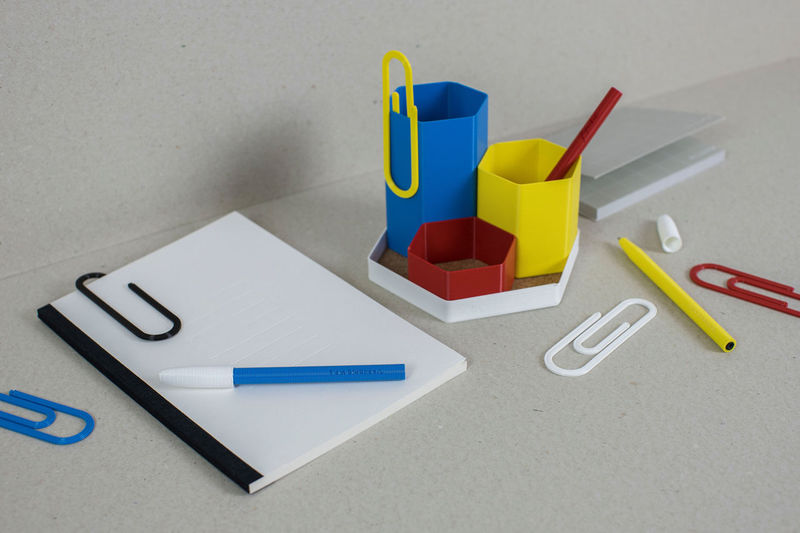 3D-Printed Stationery Lines