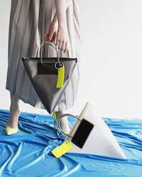 Extravagantly Contemporary Mini-Bag Lines Image 2