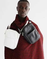 Extravagantly Contemporary Mini-Bag Lines Image 3