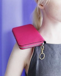Extravagantly Contemporary Mini-Bag Lines Image 5