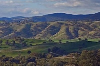 Travel-Friendly Model Countries Image 3