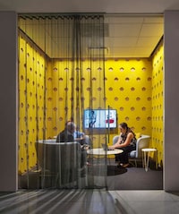 Open-Layout Workplace Designs Image 6