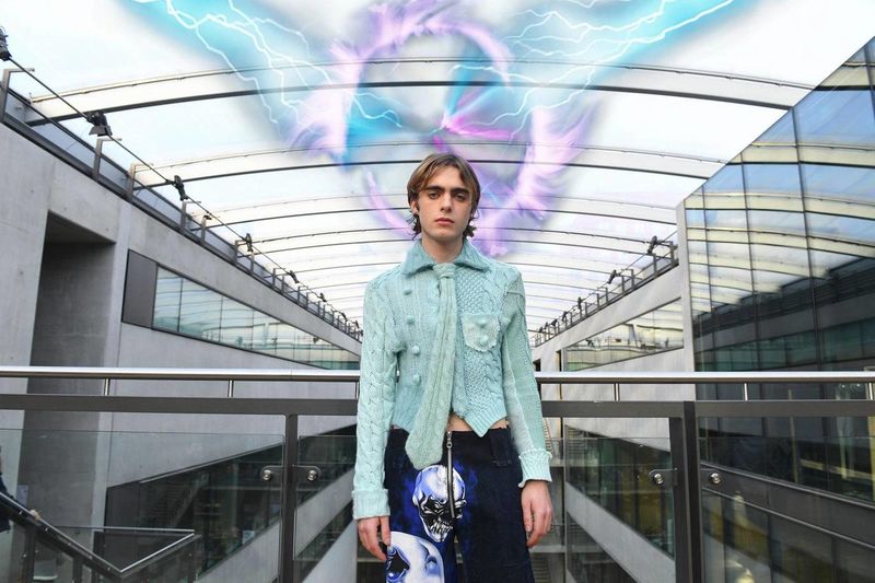 Mixed-Reality Fashion Shows
