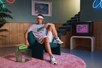 80s-Inspired Bulky Sneakers Image 6