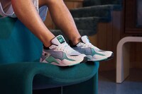 80s-Inspired Bulky Sneakers Image 7