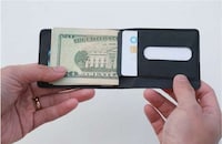 Razor-Thin Card Wallets Image 2