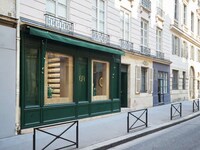 Incredibly Luxurious Shop Interiors Image 2