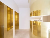 Incredibly Luxurious Shop Interiors Image 4