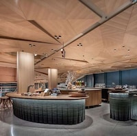 Sprawling Japanese Roasteries Image 3