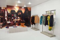 Psychedelia-Inspired Clothing Pop-Ups Image 4