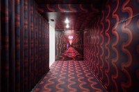 Psychedelia-Inspired Clothing Pop-Ups Image 8
