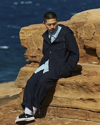 Mismatching Performance Apparel Image 4