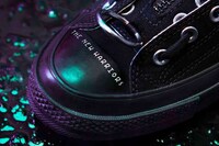 70s Film-Inspired Canvas Shoes Image 8