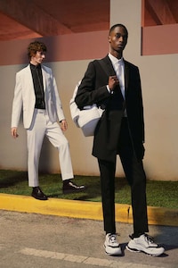 Elegant New Wave Fashion Image 7