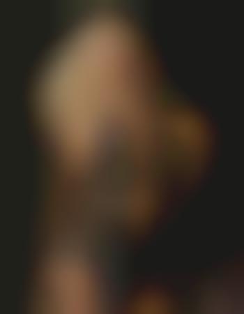 Press Ignores Paris Hilton