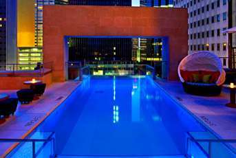20 Stunning Swimming Pools