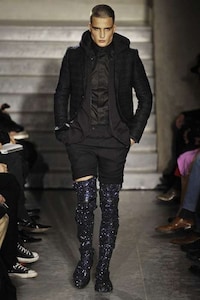 Glittery Thigh-High Male Boots Image 5