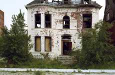 Capturing Dilapidated Buildings