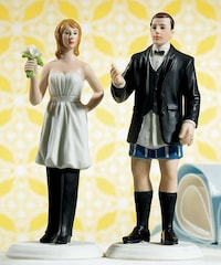 Comedic Cake Toppers Image 7