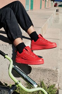 Era-Blending Footwear Designs Image 2