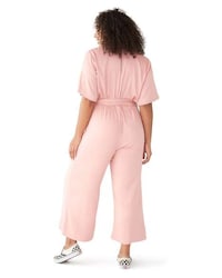 Flexibly Sized Apparel Image 3