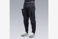Weather-Proof Technical Fashion Designs Image 8