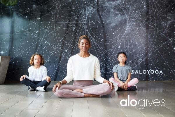 Top 80 Life Stages Trends in April