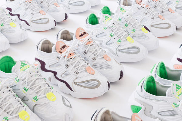 Top 100 Shoes Trends in April