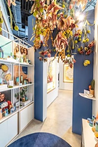 Indie Cosmetic-Centric Stores Image 6