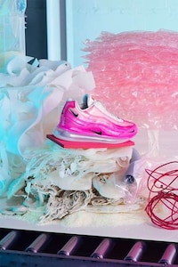 Customizable Bubble-Like Sneakers Image 5