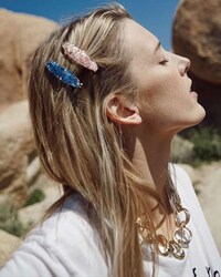 Diverse Affordable Hair Accessories Image 5