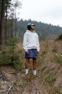 Multi-Functional Colorful Sportswear Image 7