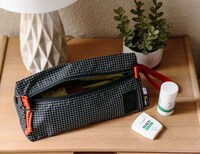 Outdoor Lifestyle Toiletry Kits Image 4
