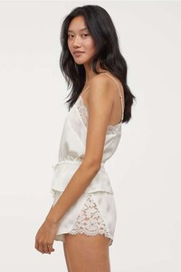 Affordable Bridal Lingerie Image 7