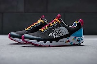 Active 90s Style Sneakers Image 4
