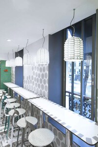 Intentionally Clashing QSR Interiors Image 3
