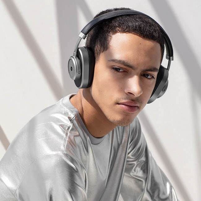 Interference-Blocking Headphones