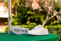 90s-Themed Plaid Sneakers Image 6